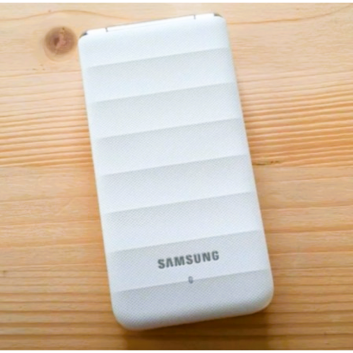 갤럭시폴더1 중고폰 공기계 화면크고 깨끗한 삼성폴더폰, 모든 통신사 유심만 끼우시면 바로 통화되세요. 갤럭시폴더1, SMG150, 효도폰 공기계 삼성폴더 공기계 공신폰 공기계