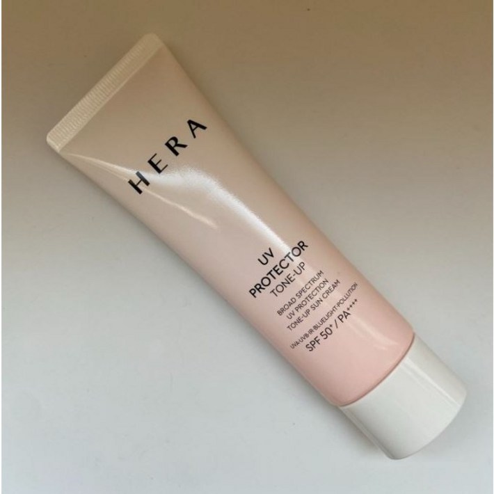 헤라 UV프로텍터 톤업 선크림 SPF50 PA
