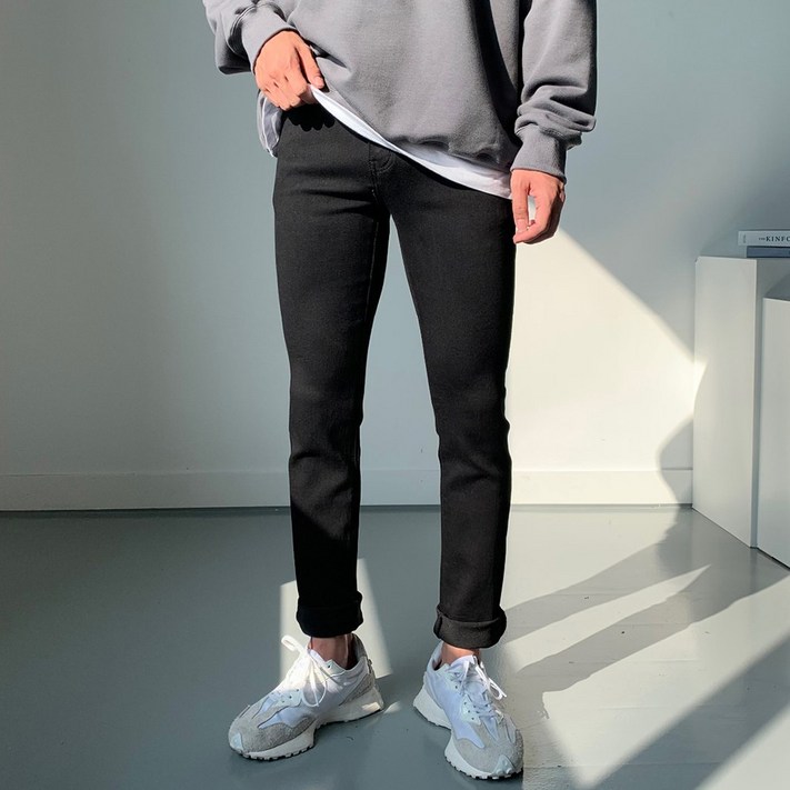 데일리 스판 블랙 데님 남자 흑청바지 빅사이즈 면 바지 블랙진 가을 겨울 옷 코디 데일리 스판 블랙 데님 남자 흑청바지 빅사이즈 면 바지 블랙진 가을 겨울 옷 코디