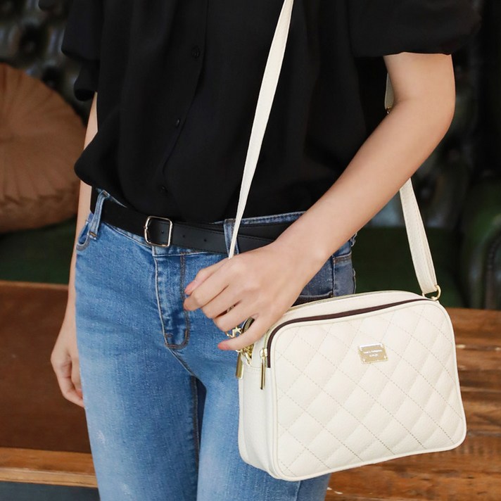 
                                                        프롬헤븐 루샌 퀼팅 여성 미니 크로스백
                                                    