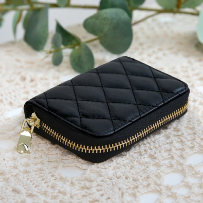 
                                                        애드에딧 슈로즈 카드지갑
                                                    