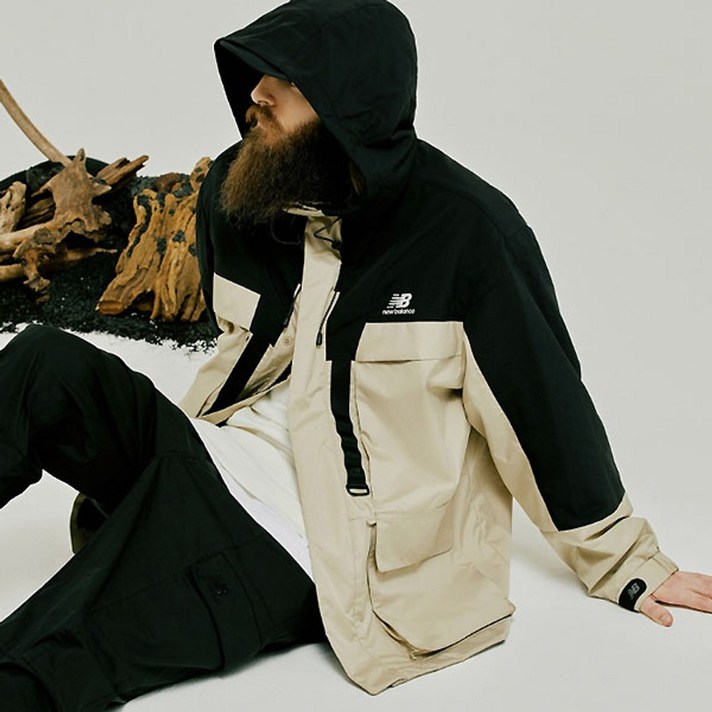 뉴발란스 바람막이 남여공용 UNI 에코 리사이클 자켓 베이지색상