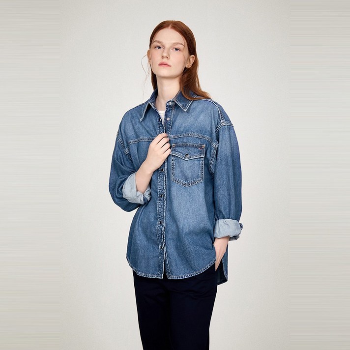 타미힐피거 릴렉스핏 데님 셔츠 T22E6WSH031WT11A4