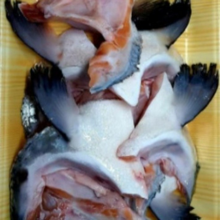 길푸드생연어 노르웨이 슈페리어 등급 연어가마 머리턱살