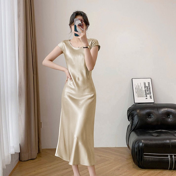 여성 롱 원피스 여름용 여성 여름 라운드넥 새틴 반소매 원피스 심플 슬림핏 롱 드레스 우아한 스타일