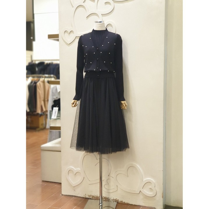 샤틴 진주디테일 조끼 샤 니트원피스