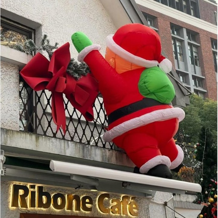 Uandhome 벽타는산타 대형 크리스마스 장식 산타클로스 점포 분위기 에어풍선 점포 장식