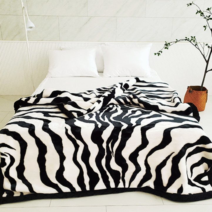 2023년 신제품 이불팩토리 밍크 극세사 고밀도 캠핑 실내외 대형 담요 이불 슈퍼싱글 이불사이즈 1500mm x 2000mm