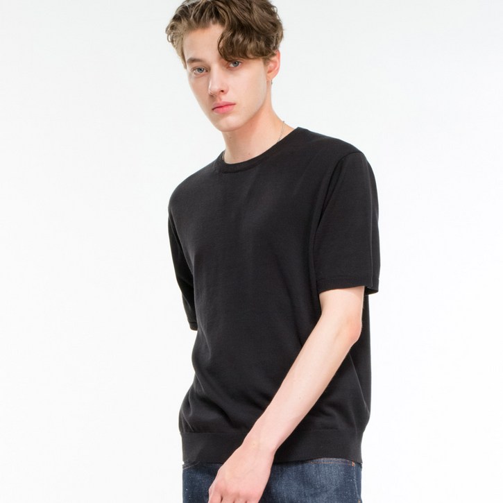 리퀄 하프 슬리브 크루넥 니트 RQM21BPO01