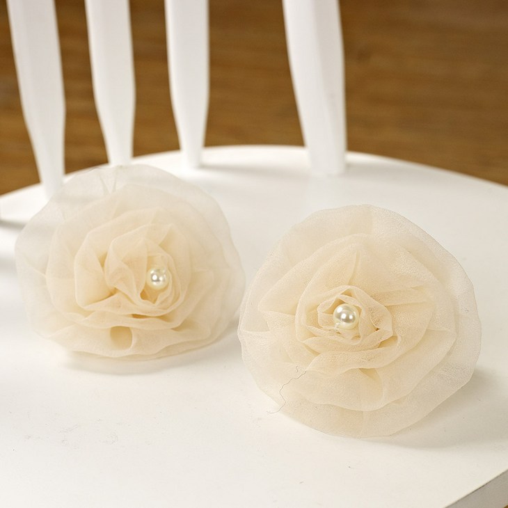 지나송 커튼 꽃집게