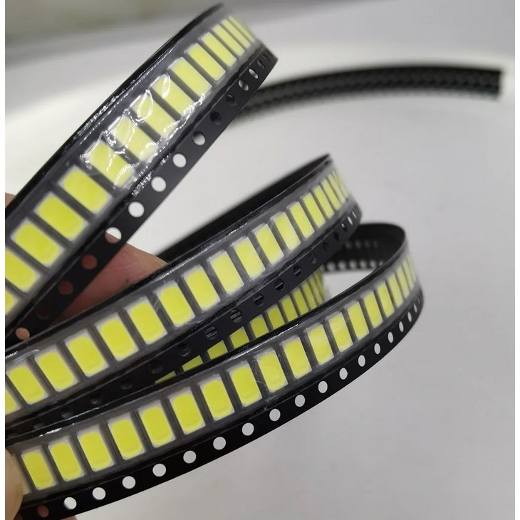 SMD 5730 / 5630 칩 LED 화이트 블루 레드 그린 옐로우 핑크 라이트 다이오드 비즈 스트립 스포트라이트 전구 램프 DIY